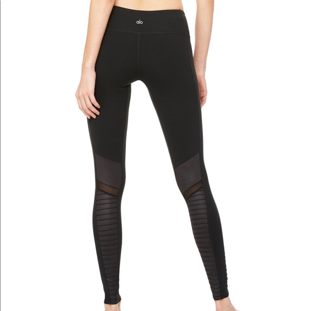 Alo Yoga Moto leggings